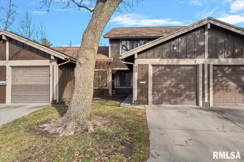 43 Redwood Ln, Springfield, IL 62704