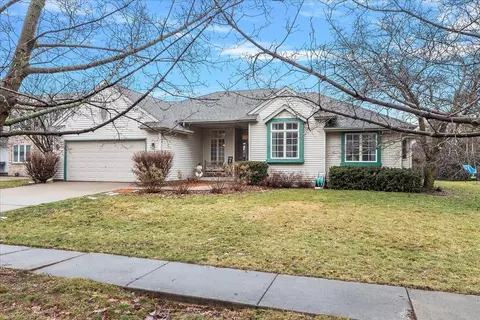 3313 Elderberry Ln, Springfield, IL 62711