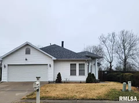 913 Knoll Pointe Pl, Springfield, IL 62703