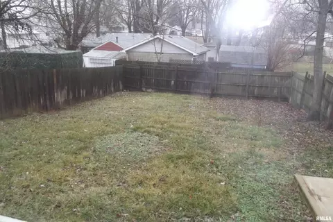 1228 N Patton, Springfield, IL 62702 photo 9