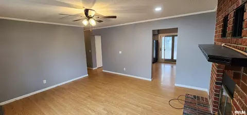2118 Claremont Dr, Springfield, IL 62703 photo 8