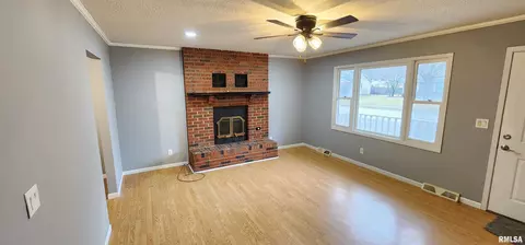 2118 Claremont Dr, Springfield, IL 62703 photo 6