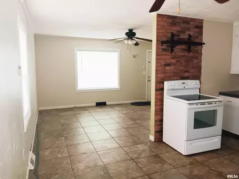 2604 Burton Dr, Springfield, IL 62703 photo 9