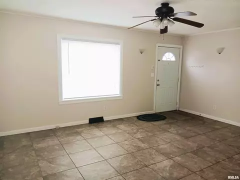 2604 Burton Dr, Springfield, IL 62703 photo 5