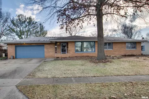 116 Glen Aire Dr, Springfield, IL 62703