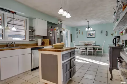 116 Glen Aire Dr, Springfield, IL 62703 photo 8