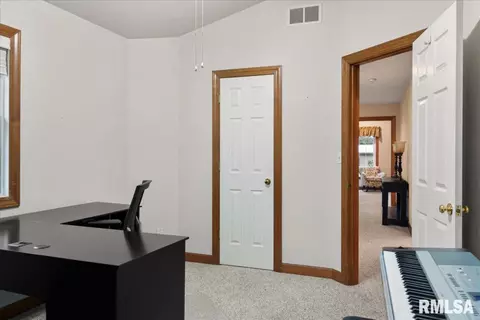 2550 Chapel Hill Dr, Springfield, IL 62702 photo 16