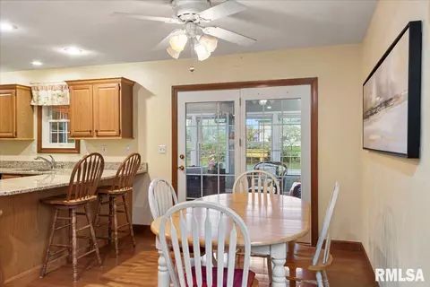 2550 Chapel Hill Dr, Springfield, IL 62702 photo 28