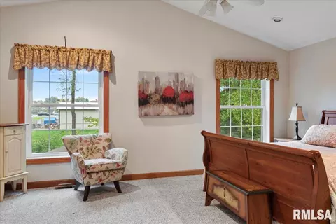 2550 Chapel Hill Dr, Springfield, IL 62702 photo 41