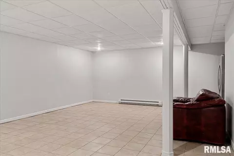 2550 Chapel Hill Dr, Springfield, IL 62702 photo 17