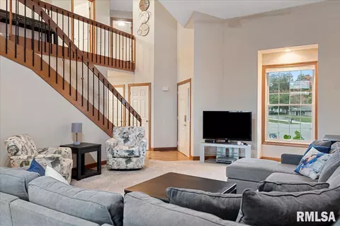 2550 Chapel Hill Dr, Springfield, IL 62702 photo 8