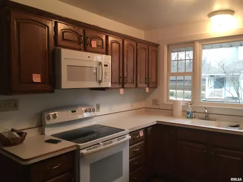 1508 W Lake Dr, Springfield, IL 62712 photo 10