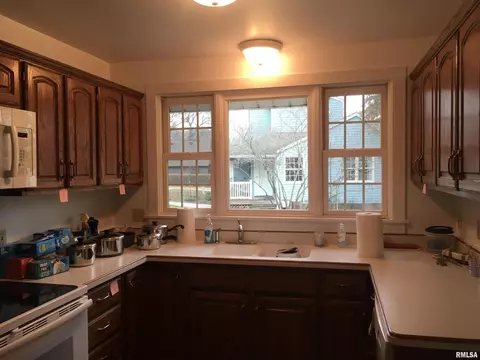 1508 W Lake Dr, Springfield, IL 62712 photo 11