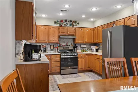 762 Shoshoni Dr, Springfield, IL 62711 photo 11