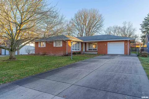 851 E Adams, Havana, IL 62644