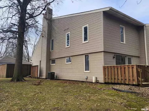 46 Country Pl, Springfield, IL 62703 photo 2