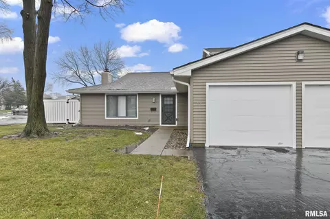 98 Brookside Pl, Springfield, IL 62704 photo 3