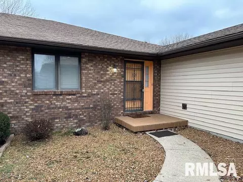 1714 Devonwood Dr, Springfield, IL 62704 photo 2
