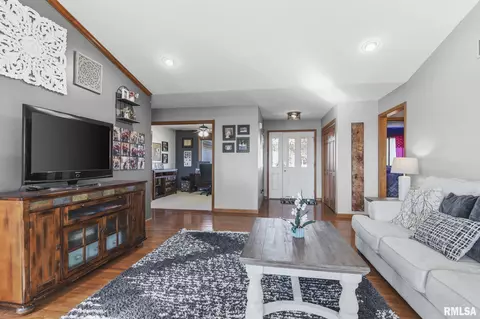 1100 Post Rd, Springfield, IL 62712 photo 8