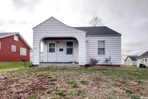 116 W North St, Mount Sterling, IL 62353