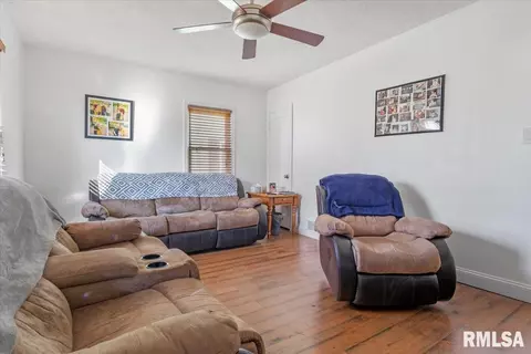3116 S 4th St, Springfield, IL 62703 photo 5