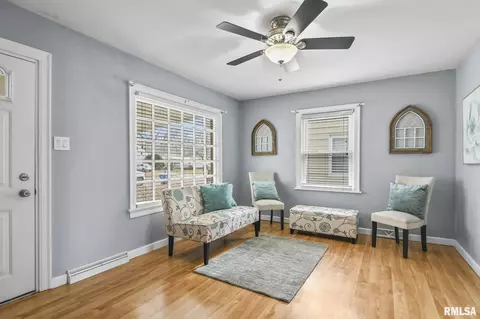 Living - 2857 S 3rd St, Springfield, IL 62703 photo 1 of 3