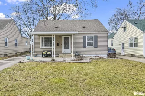 2857 S 3rd St, Springfield, IL 62703