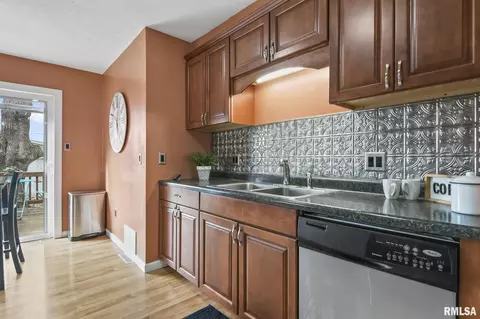 Kitchen - 2857 S 3rd St, Springfield, IL 62703 photo 1 of 4