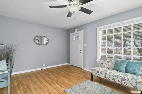 Living - 2857 S 3rd St, Springfield, IL 62703 photo 3 of 3