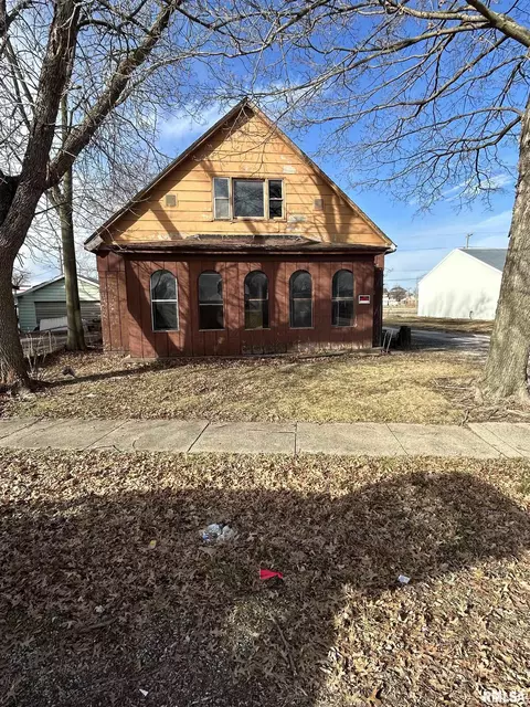 2215 N 15th St, Springfield, IL 62702 photo 1