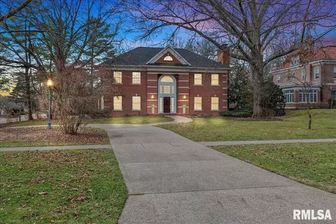 1855 S Wiggins Ave, Springfield, IL 62704