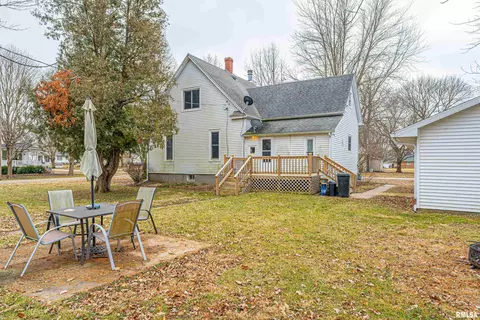 421 Cobleigh St, Emden, IL 62635 photo 6