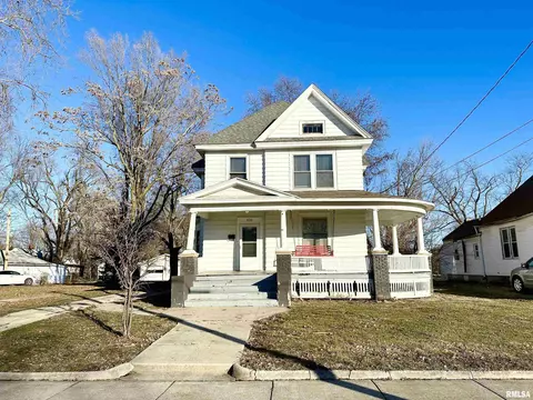 620 N East St, Jacksonville, IL 62650