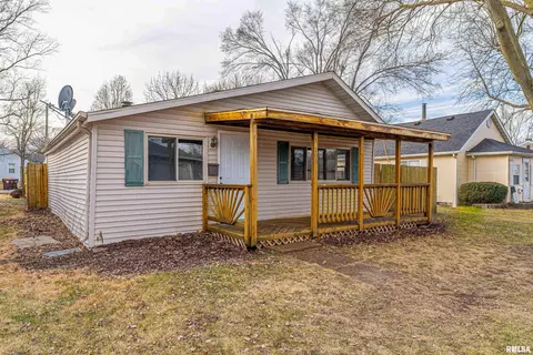 105 N Jefferson St, Lincoln, IL 62656