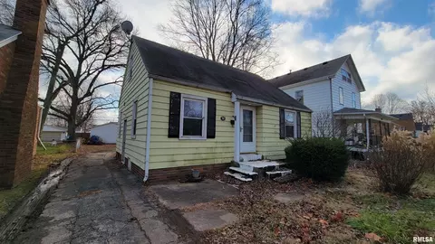 904 Bryn Mawr Blvd, Springfield, IL 62703