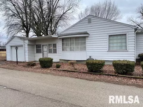 1612 Knox Ave, Springfield, IL 62703 photo 2