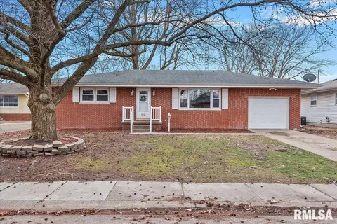 1036 Francella Ct, Springfield, IL 62702