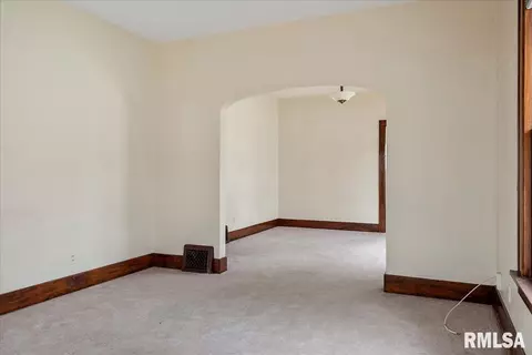 517 Williams St, Springfield, IL 62704 photo 5