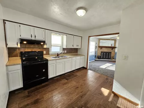 Kitchen - 1721 N 22nd St, Springfield, IL 62702 photo 1 of 3