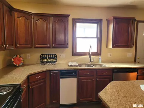 1717 Windycrest Dr, Springfield, IL 62704 photo 6