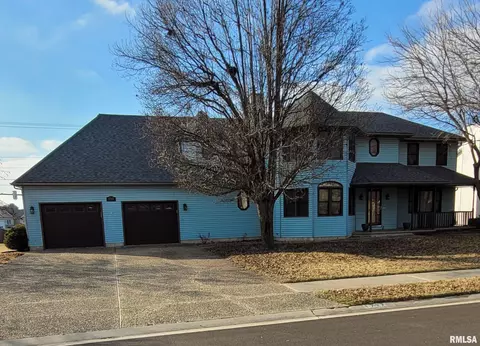 1717 Windycrest Dr, Springfield, IL 62704