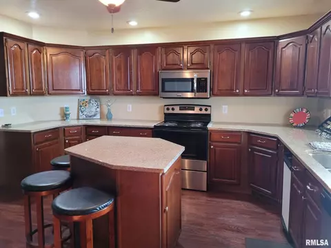 1717 Windycrest Dr, Springfield, IL 62704 photo 5