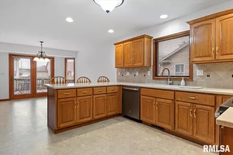 3912 Thackeray Dr, Springfield, IL 62711 photo 15