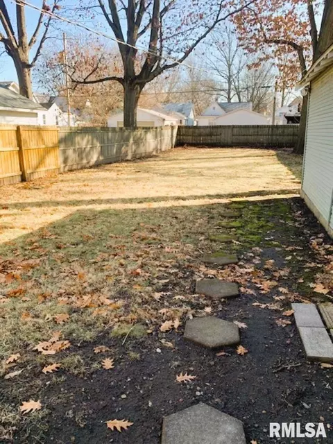 122 S State St, Springfield, IL 62704 photo 25