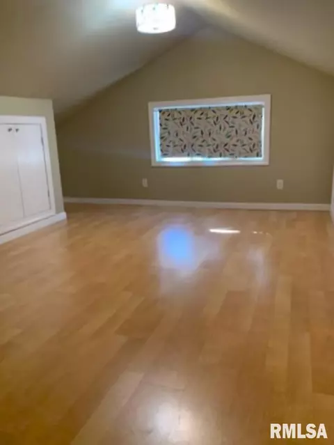 122 S State St, Springfield, IL 62704 photo 15