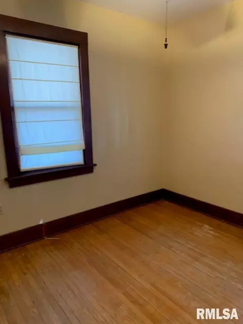 122 S State St, Springfield, IL 62704 photo 14