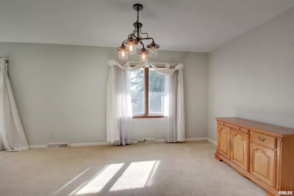  2038 W Wilmar Dr, Quincy, IL 62301 photo 11