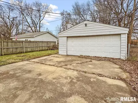 2113 S 13th St, Springfield, IL 62703 photo 25