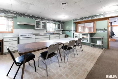 2761 Township Rd, Seaton, IL 61476 photo 3