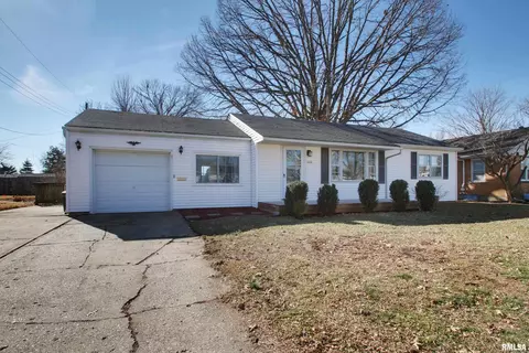 3408 N Brennan Dr, Quincy, IL 62301